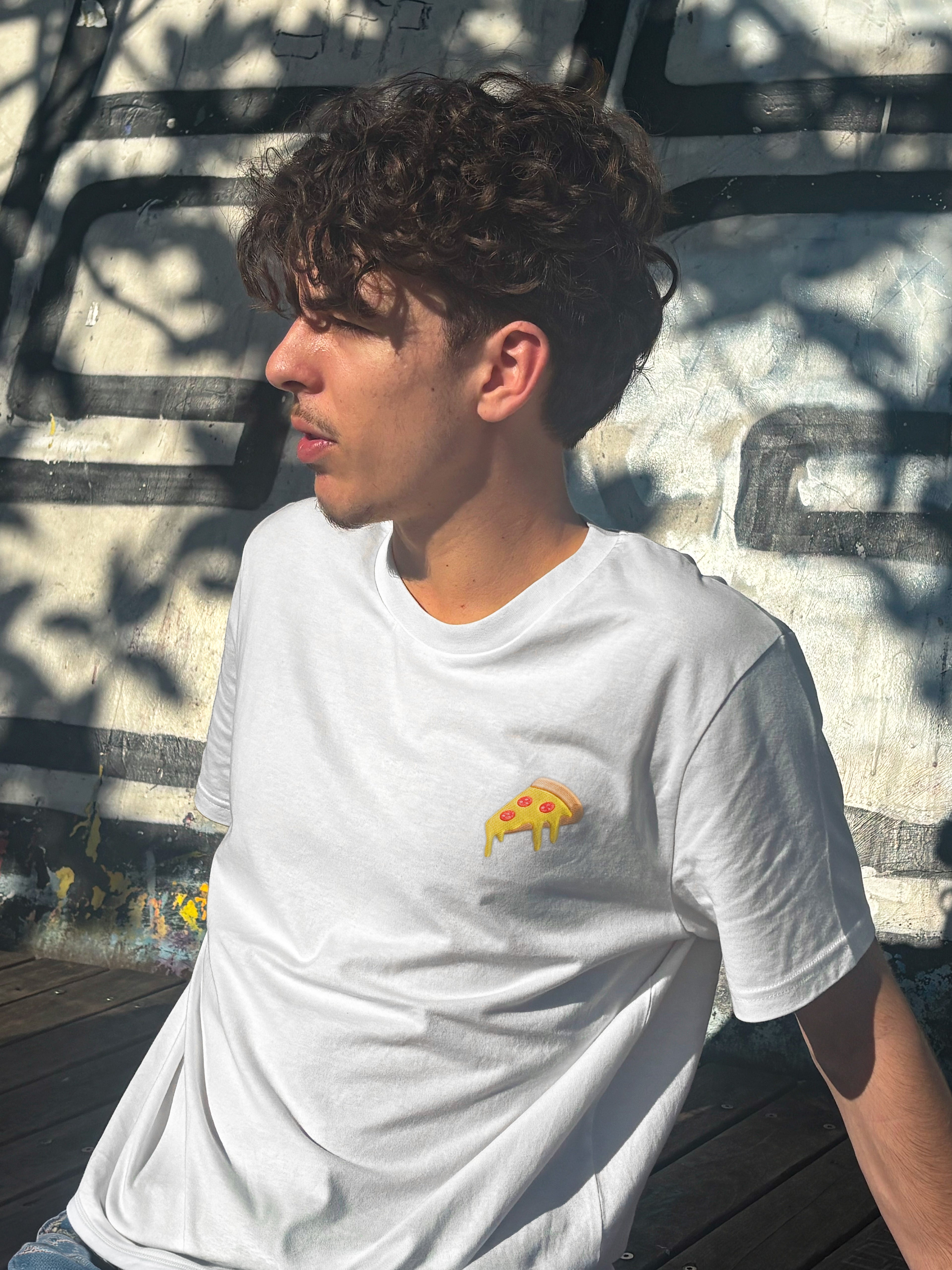 T-shirt brodé Pizza